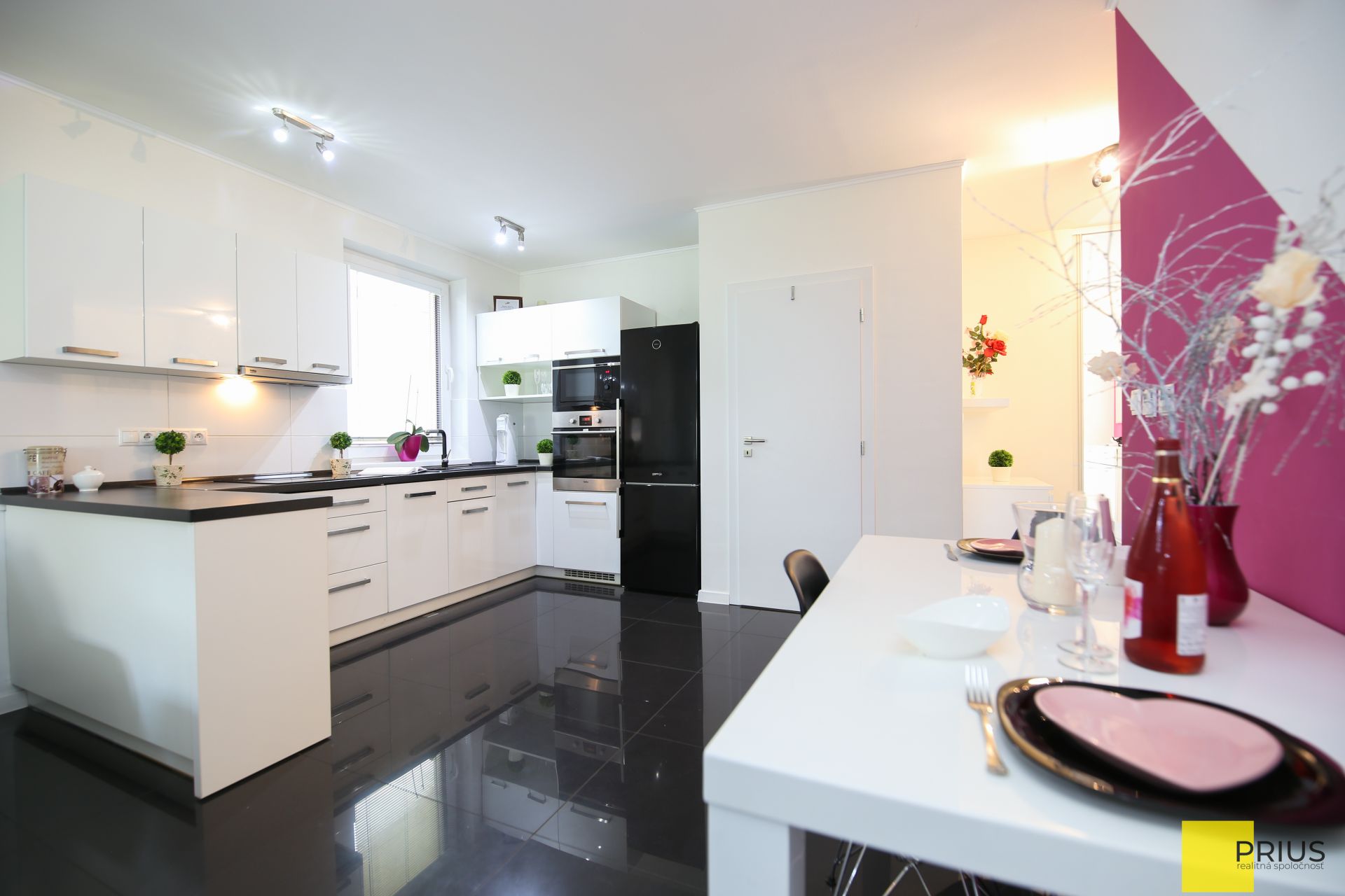 HOMESTAGING