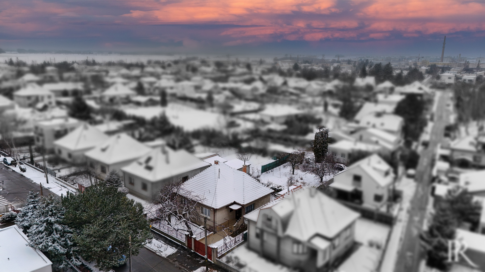 PREDAJ 3 IZBOVÝ RODINNÝ DOM S GARÁŽOU, SEREĎ